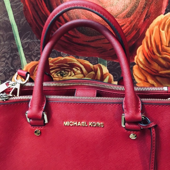 ❤️MICHAEL KORS Red Purse❤️ - Picture 8 of 8